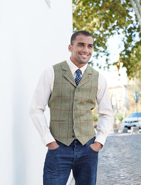 Skopes Menswear - 👔 - Wishart Jacket and Waistcoat, Sage Tweed Check Worn  here with our Antibes Navy Stretch Cotton Chinos, perfect for racing  season! #menssuits #mensstyle #suitstyle #spring #summer #mensfashion #suit  #