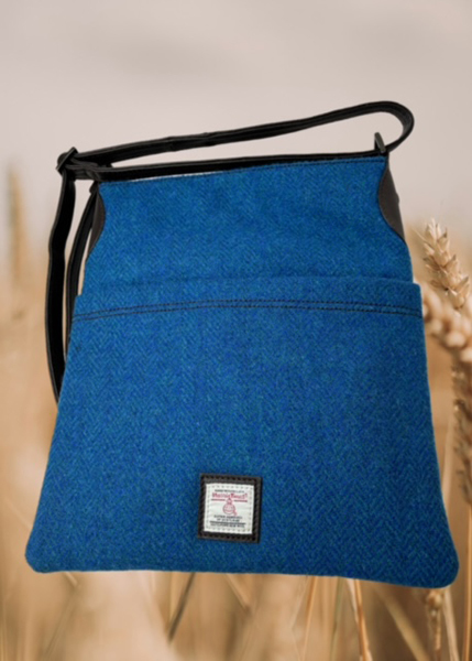 Arran Shoulder Bag Blue Harris Tweed Supplement