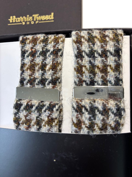 Braces Brown Dogtooth Close Up