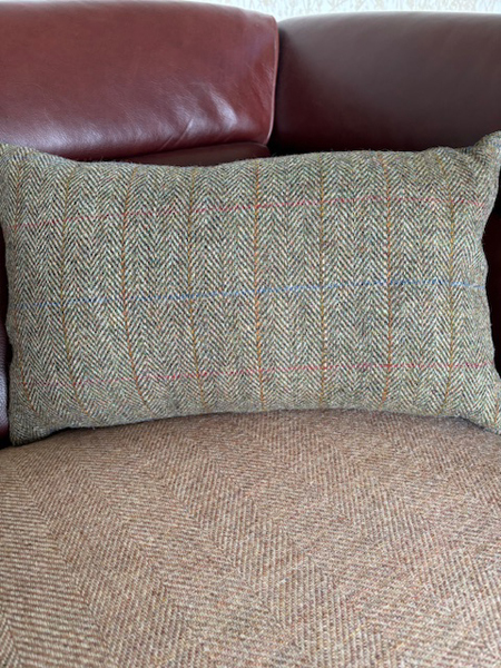 Green Rectangular Cushion Back