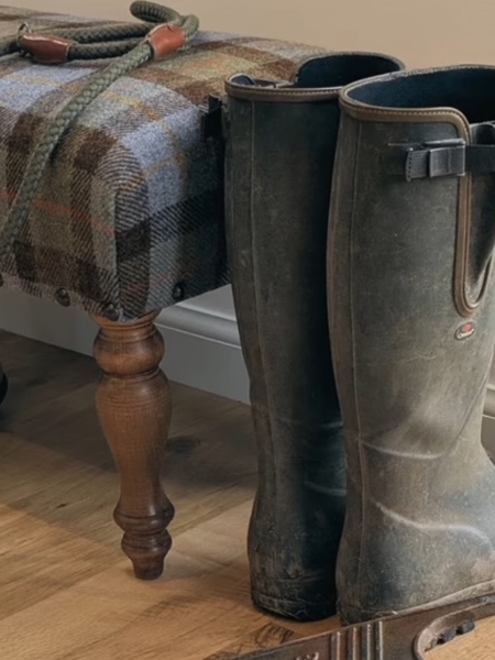 Hall Stool End Use