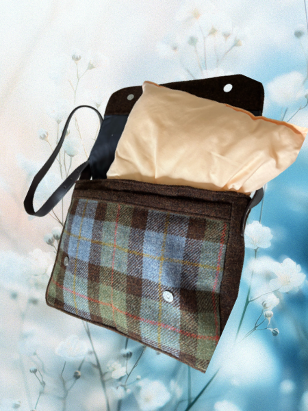 Macleod Check Harris Tweed Moray Satchel Bag Open